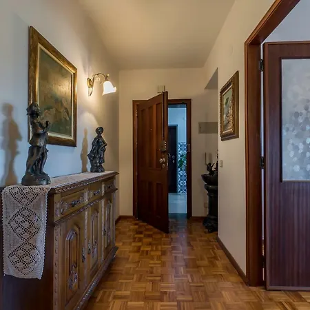 Charming Classic Apartment Leiria