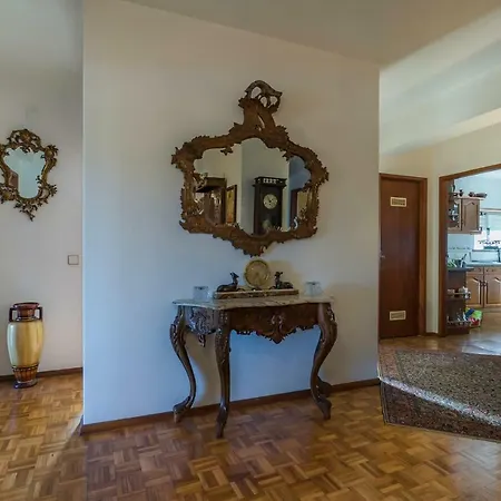 Apartment Charming Classic Leiria
